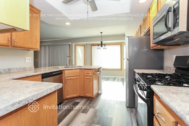 Building Photo - 8613 Copper Mountain Ave