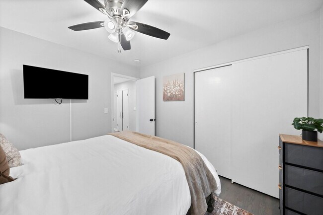 Foto del edificio - 334 W Central Ave