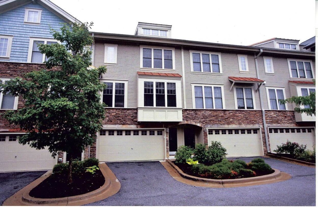 13310 Sheffield Manor Dr, Silver Spring, MD 20904 Townhome Rentals in