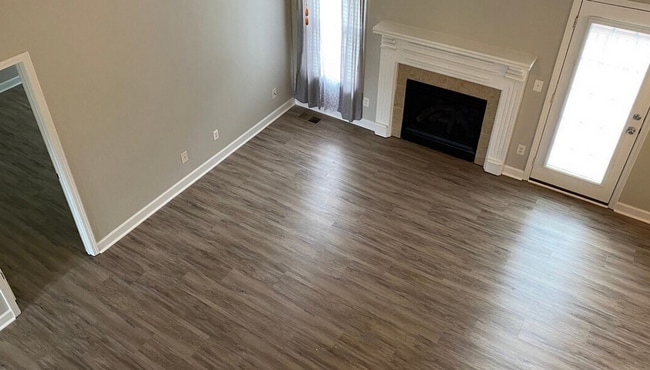 Foto del edificio - NEW LISTING!!!!