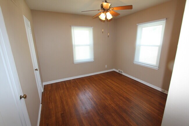 1 bedroom duplex - 236 W 29th St