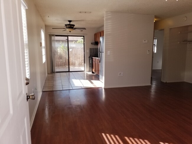 Building Photo - 6153 Sapphire Dr