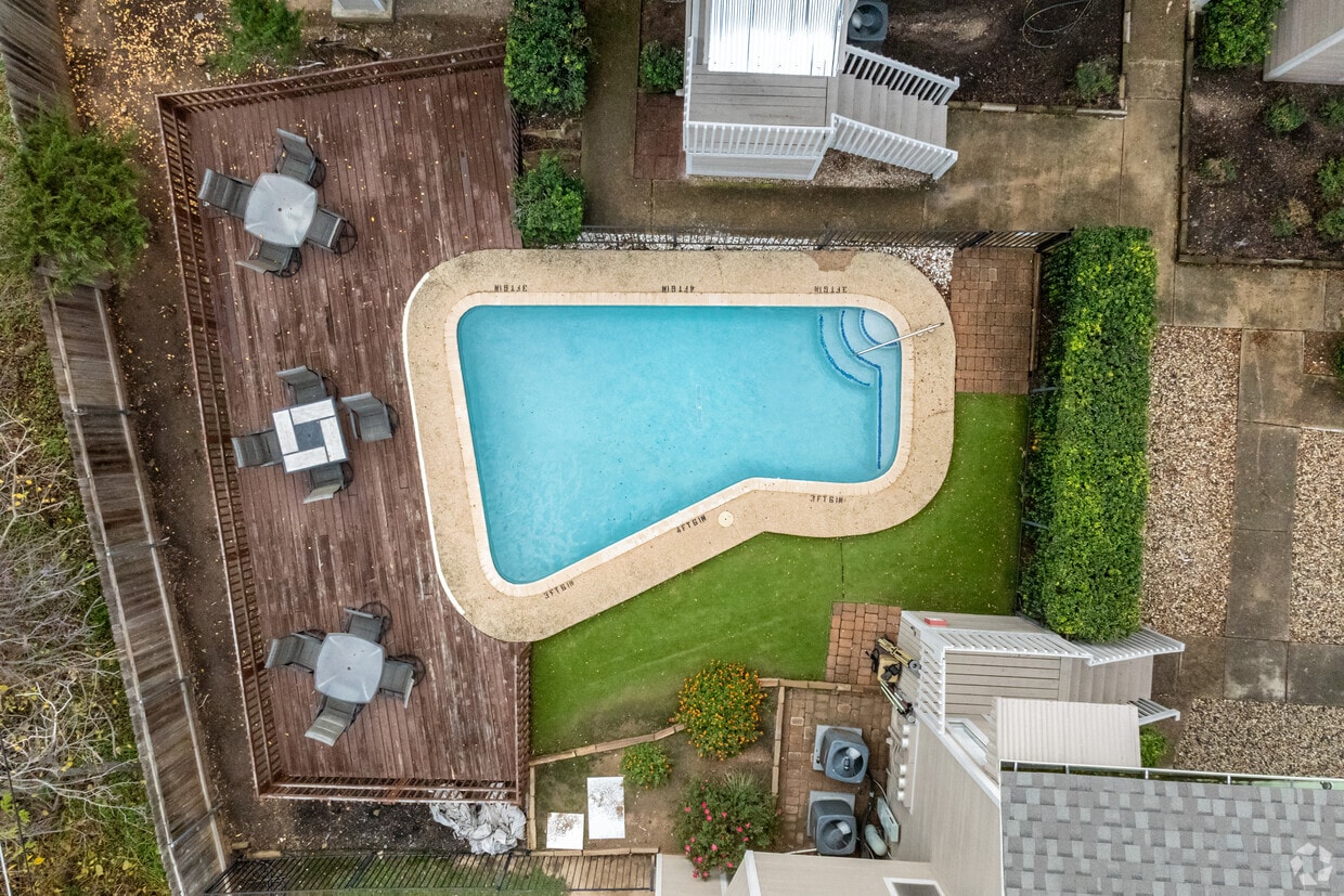 Primary Photo - Cedar Station Apartments