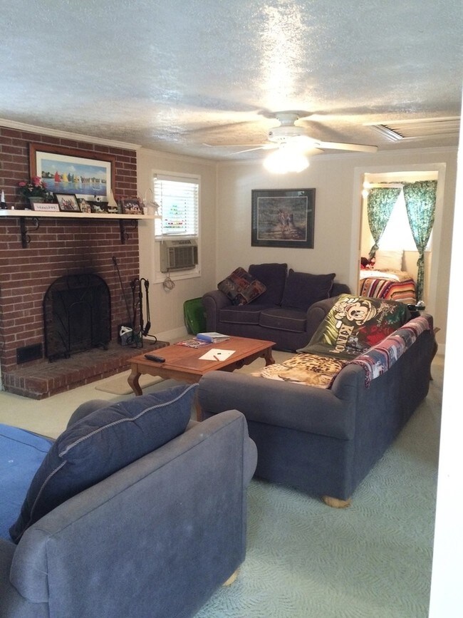 Building Photo - 5410 Blueberry Hills Dr