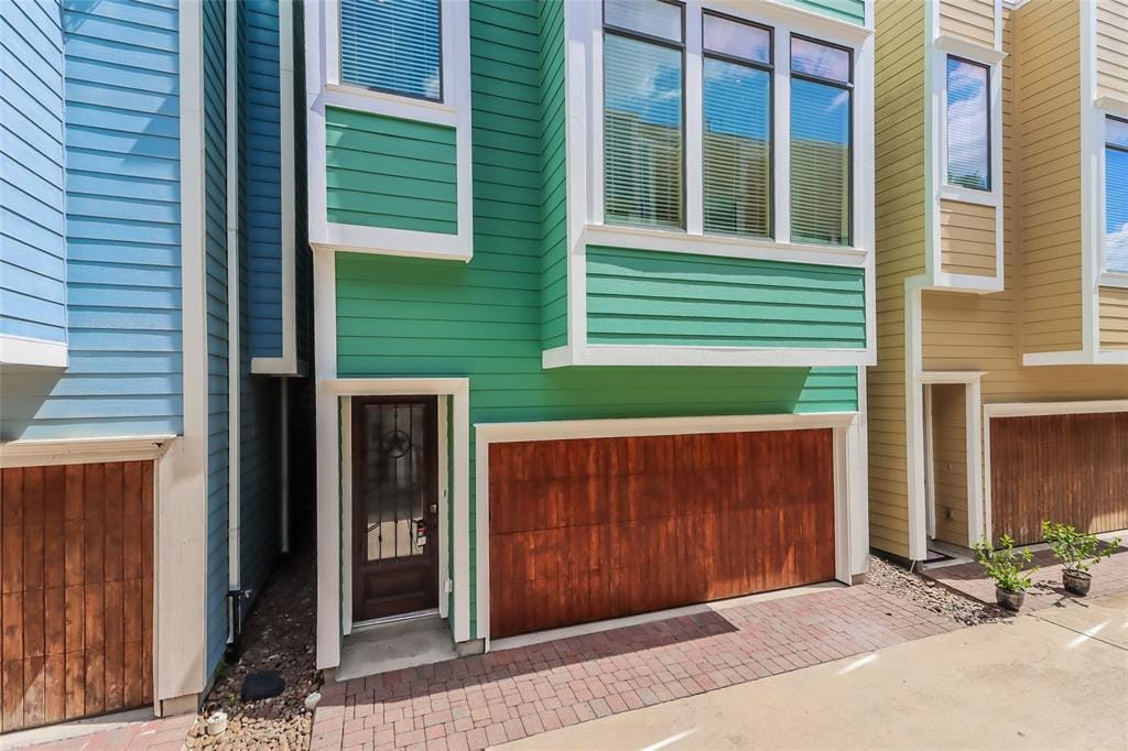 Foto principal - 318 W 28th St