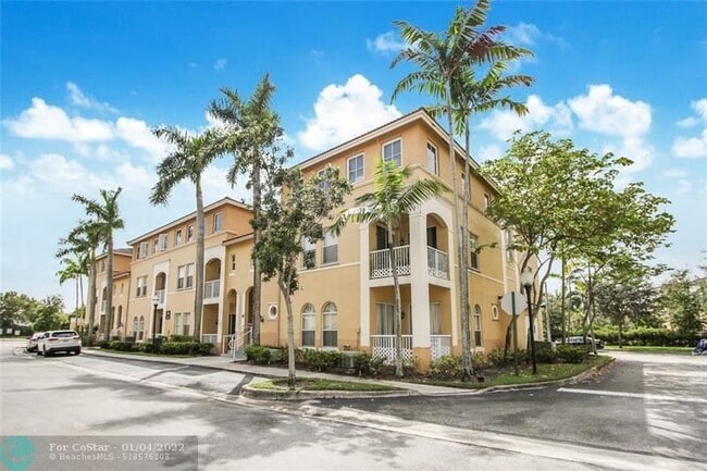 Building Photo - 4465 SW 160th Ave