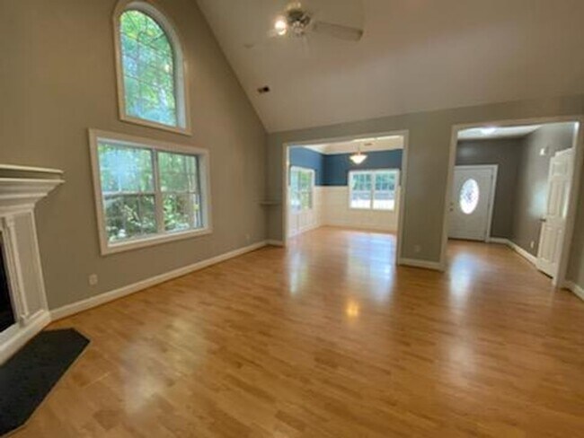 Foto del edificio - 3 Bedroom, 2 bath home in North Shore Comm...