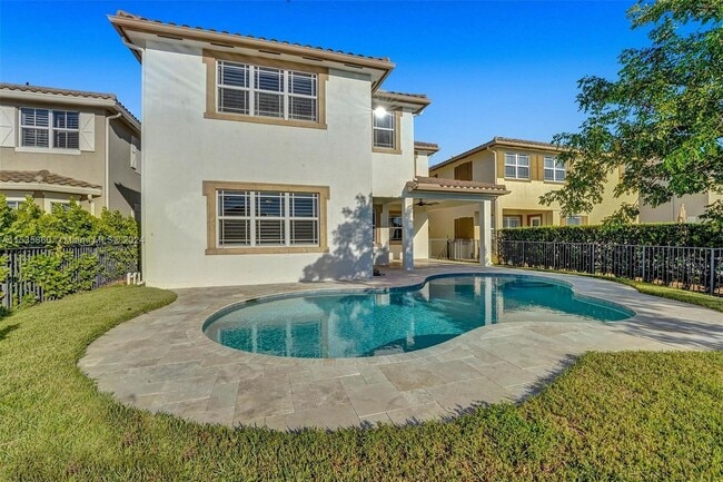 Building Photo - 8610 Lakeside Bnd