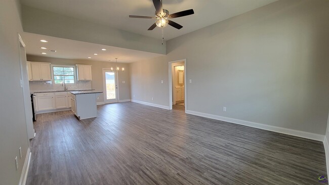 Building Photo - 104 Cassandra Ann Wy