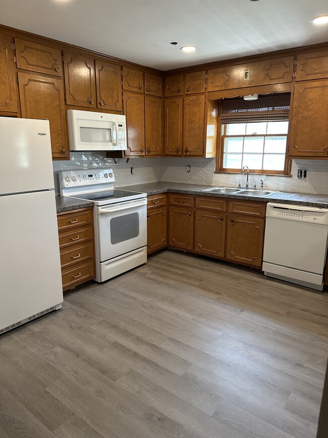 New appliances, backsplash and countertops. - 3035 S 120th St