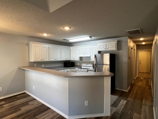 Building Photo - 3111 109th St