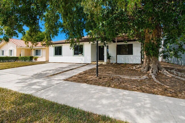 Foto del edificio - 10088 SW 143rd Ct