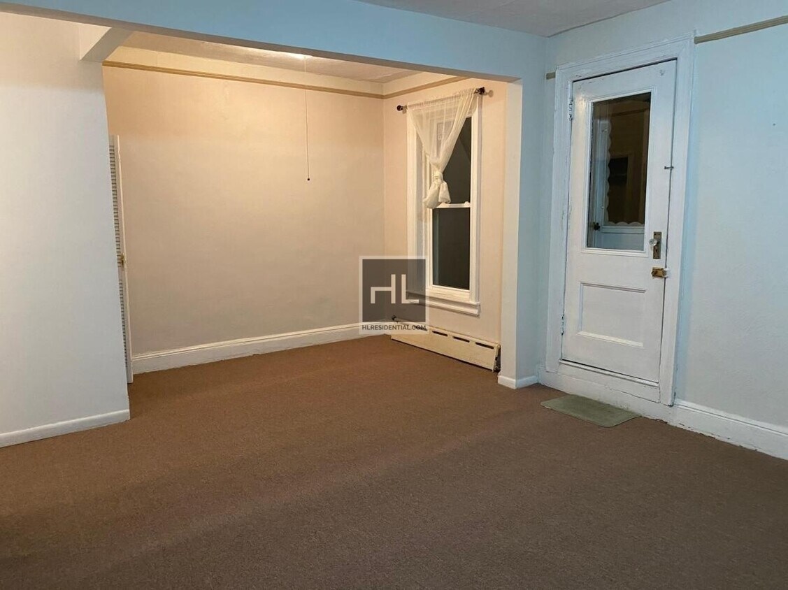 Primary Photo - 19 AVENUE