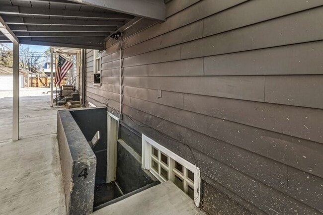 Building Photo - 540 Hill Ave