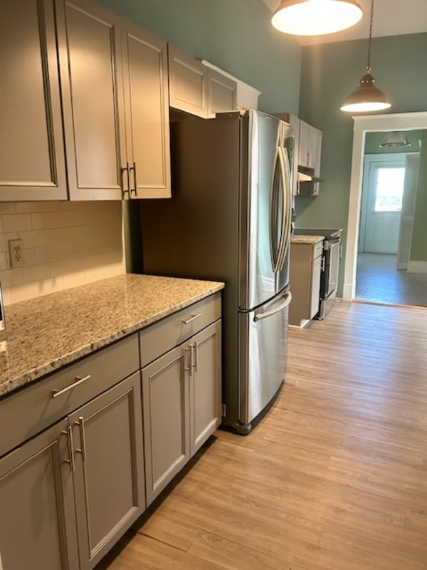 Building Photo - 134 Broad St