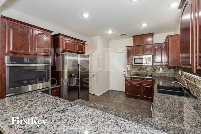 Building Photo - 9032 W Sendero Ave