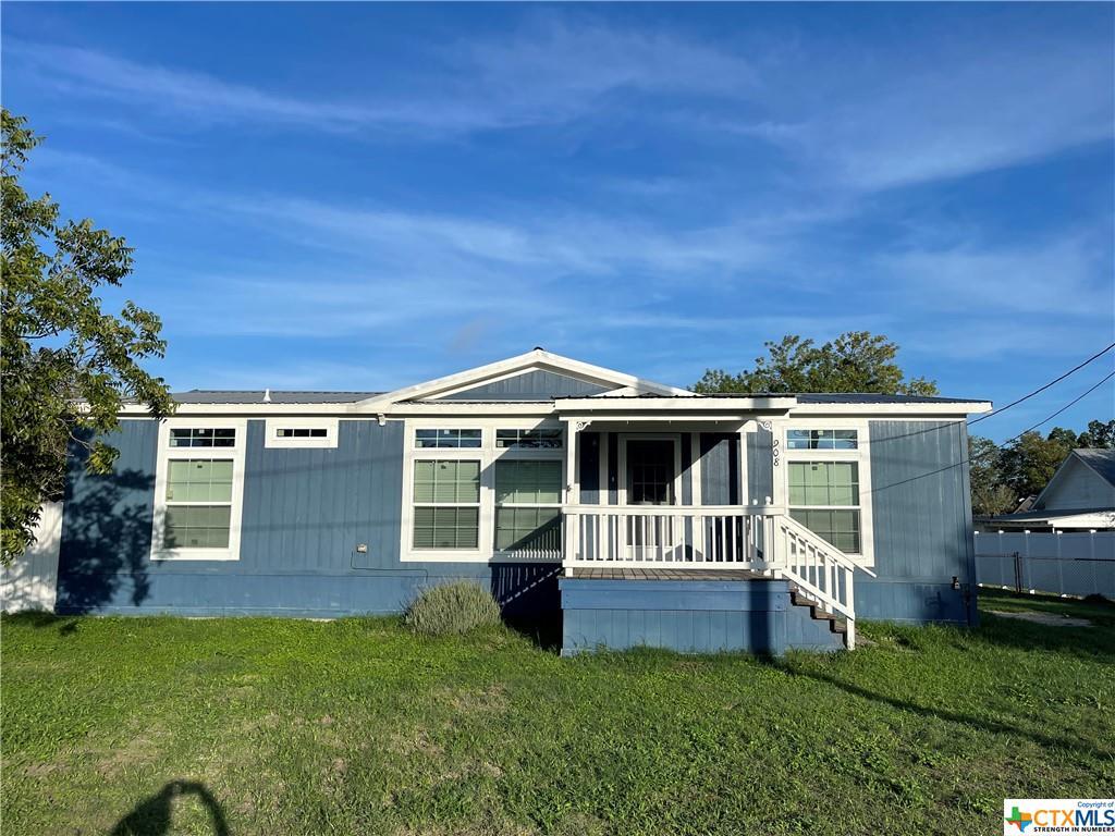 Foto principal - 908 N Henry St