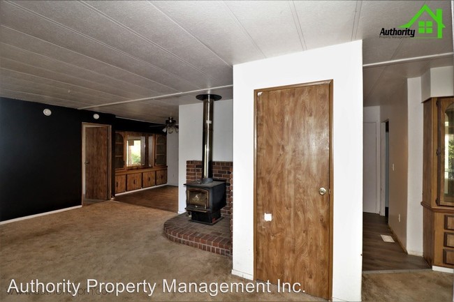 Foto del edificio - 3 br, 2 bath House - 19882 Copper Canyon Road