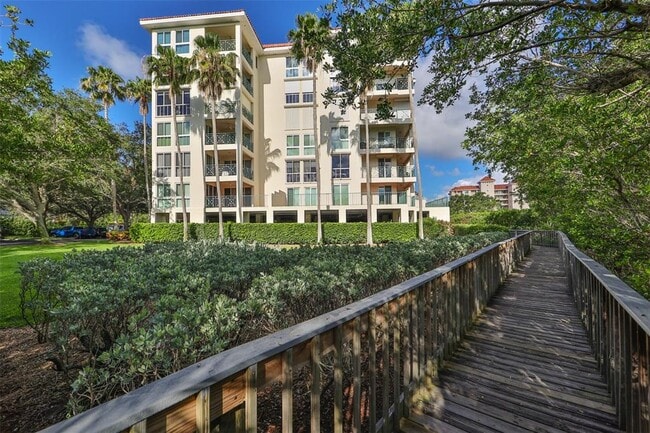 Building Photo - 4801 Osprey Dr S