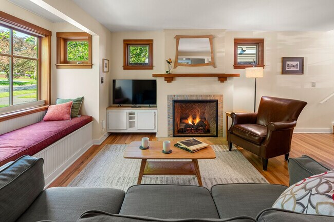 Foto del edificio - 4536 48th Ave NE