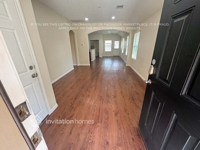 Foto del edificio - 18806 N Lyford Dr