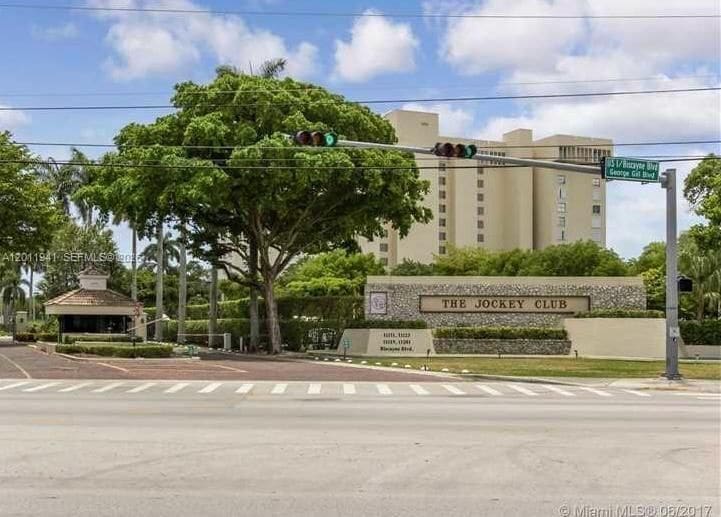 Building Photo - 11111 Biscayne Blvd