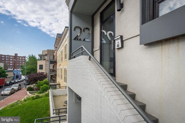 Foto del edificio - 2422 17th St NW