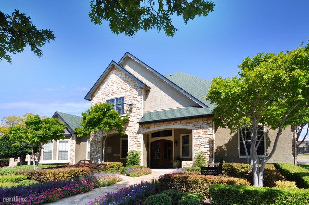 Foto principal - 5200 Town and Country Blvd