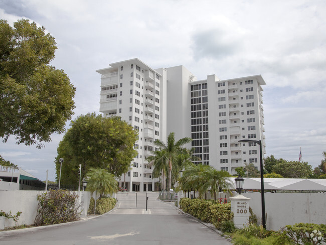 Building Photo - Island House Apartments