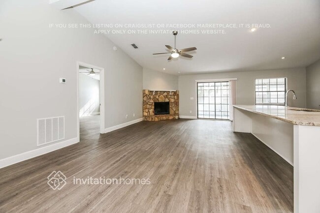 Building Photo - 12454 Rochford Ln