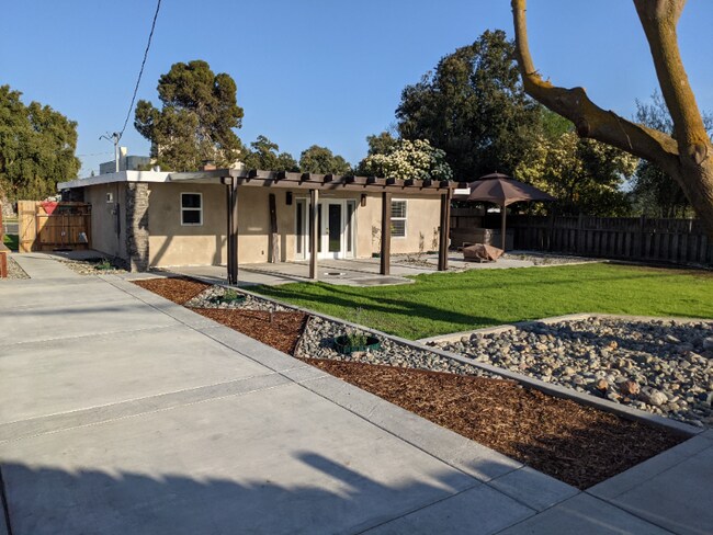 Building Photo - 4321 Co Rd H