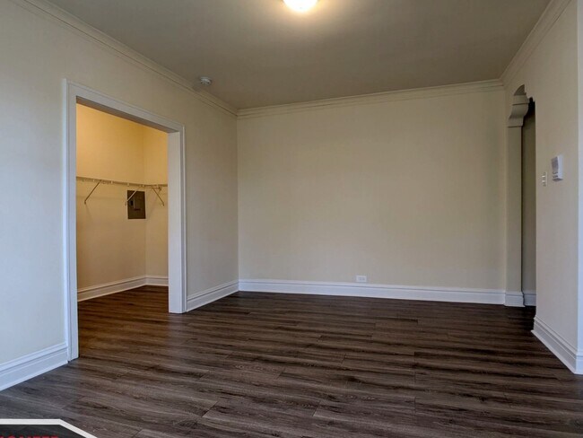 Foto del edificio - 2936 W Palmer St