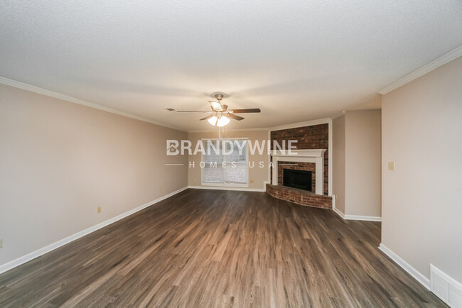 Building Photo - 7726 Killdeer Ln