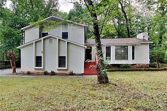Building Photo - 464 Ridgemont Dr