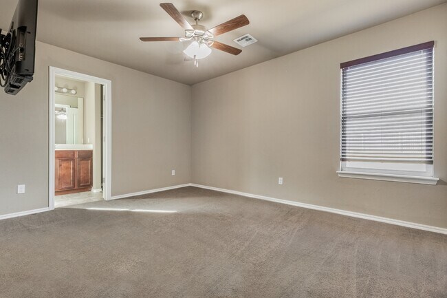 Foto del edificio - 2909 Cider Mill Ln