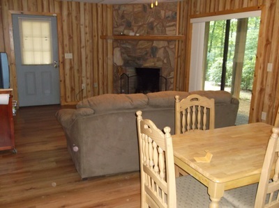 Building Photo - Long Term Rental - Beautiful Wooded Settin...