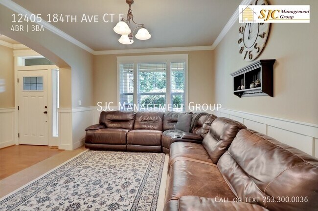 Building Photo - Four Bedroom three bath home for rent in F...