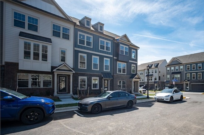 Foto del edificio - 236 Chianti Ter SE