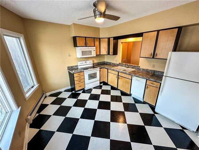 Foto del edificio - 113 Comfort St