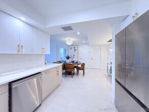 Building Photo - 3546 S Ocean Blvd
