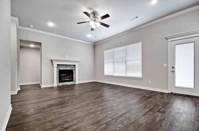 Building Photo - Lovely 3-bedroom home in Bentonville