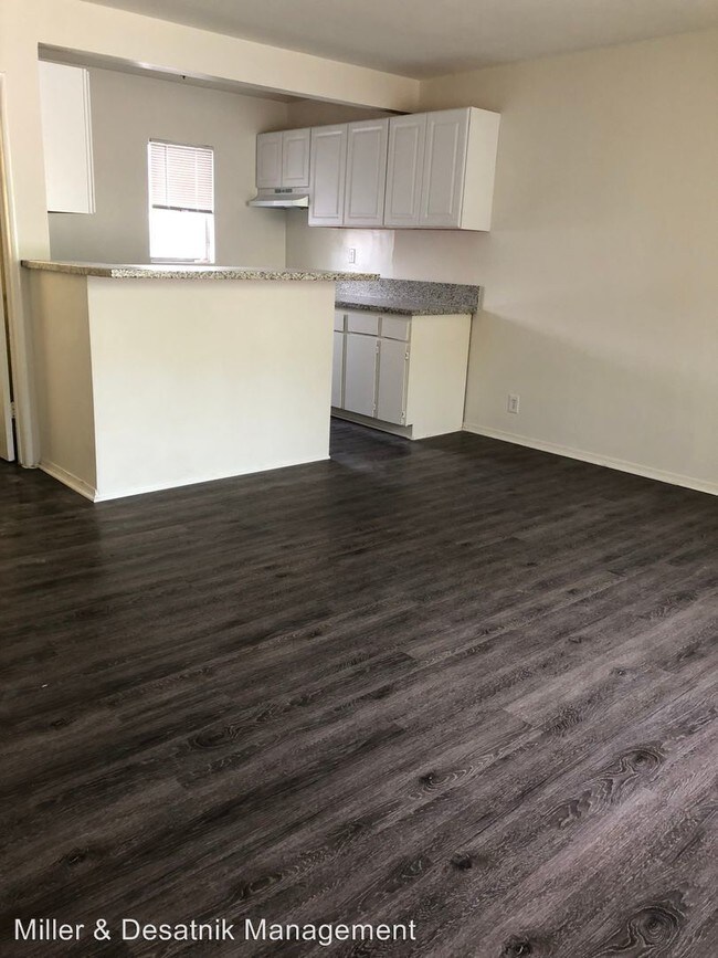 Foto del edificio - 5465 Alvern Cir