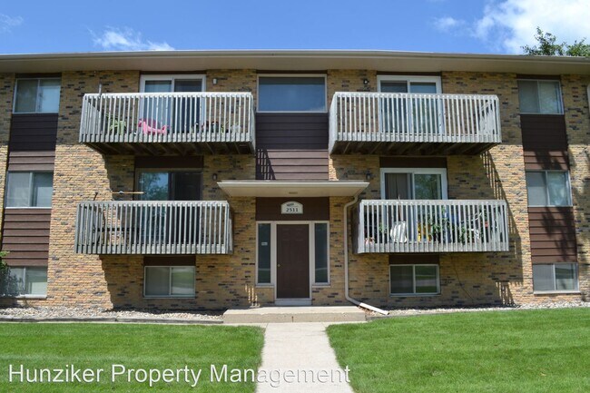 Building Photo - 2511 Ferndale Ave