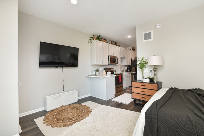 Building Photo - Serene Apartments