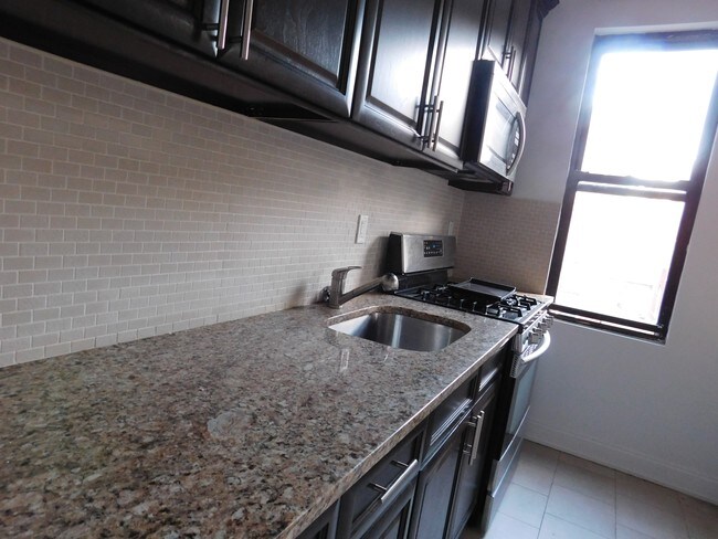 Building Photo - 3114 35th St