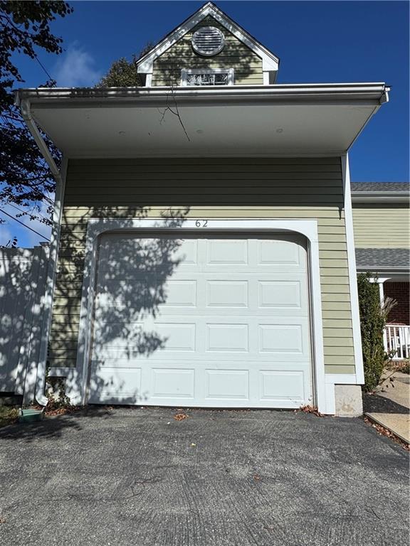 Foto principal - 62 Memorial Blvd