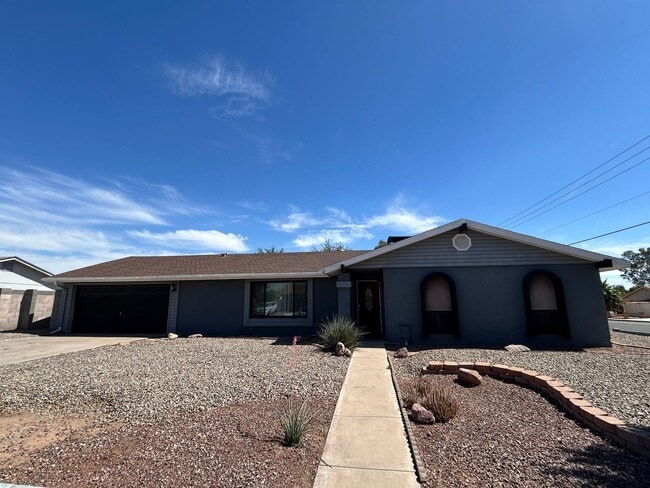 Photo - 1443 W Morrow Dr House