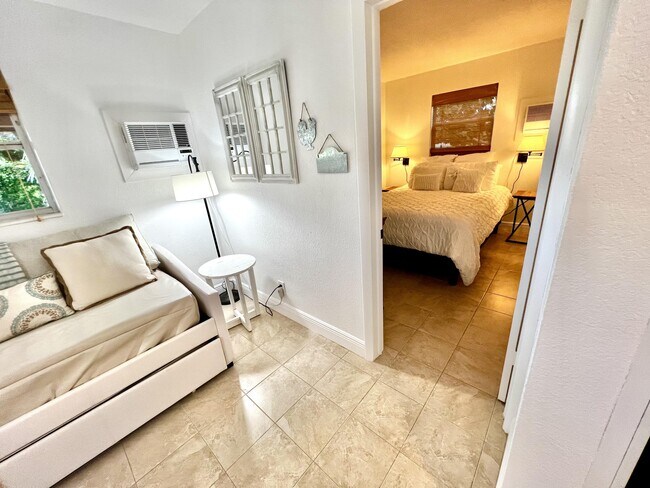 Foto del edificio - 437 W Rambling Dr