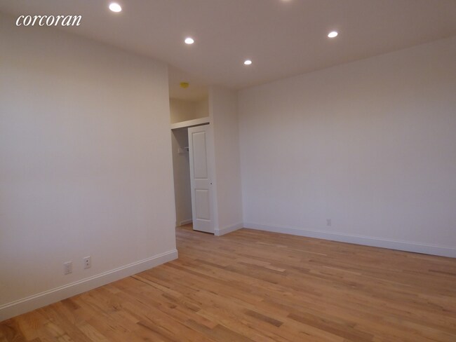 Foto del edificio - 40-41-41 190th St