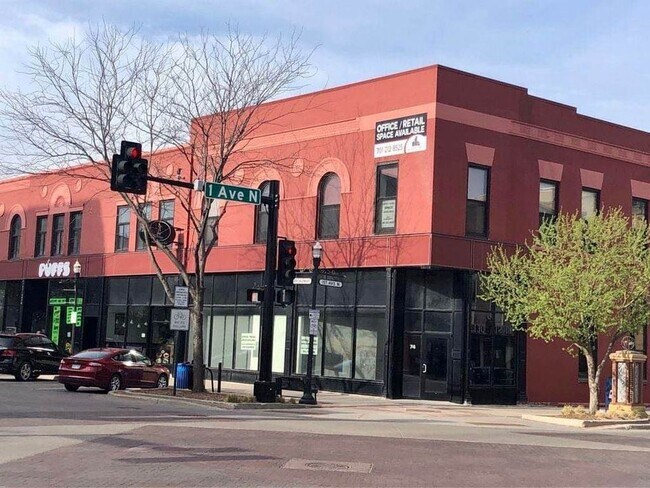 Building Photo - 68 Broadway N